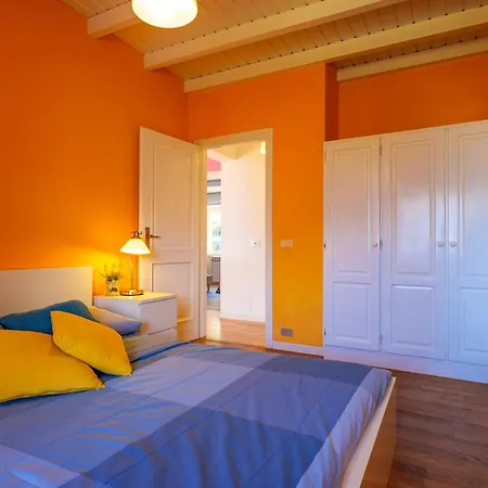 Casa Del Sole Lägenhet Colico